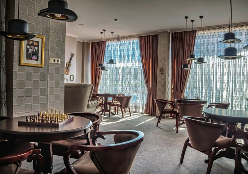 Ausstattung & Service