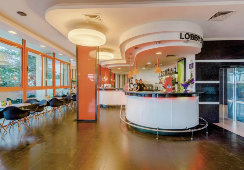 Ausstattung & Service