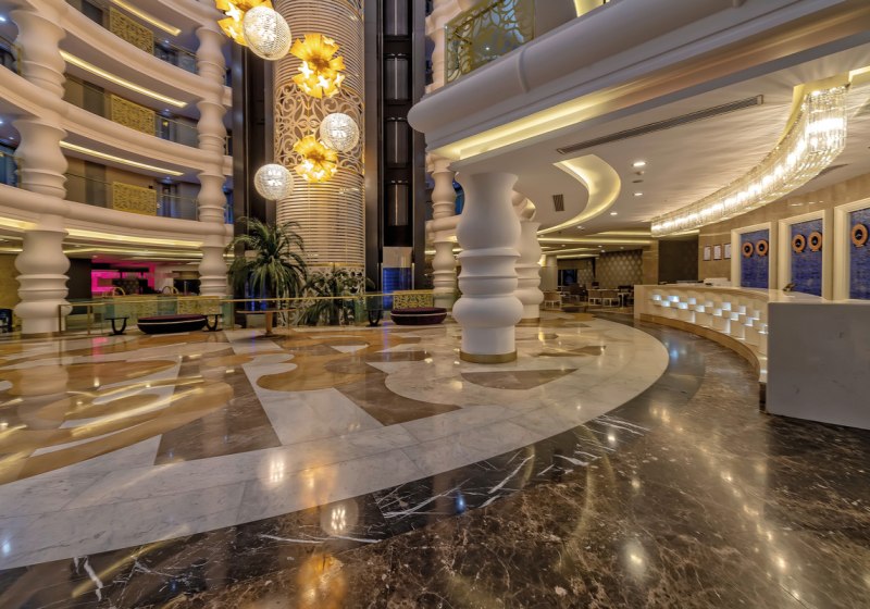 Ausstattung & Service