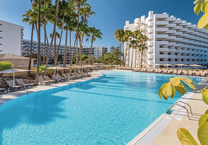 Beispiel: Hotel Außenpool