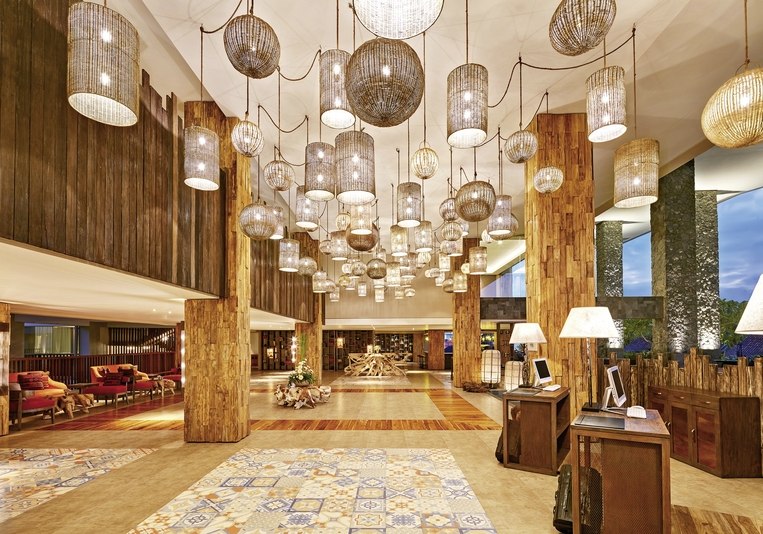 Ausstattung & Service