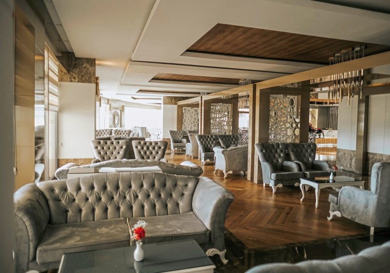 Ausstattung & Service