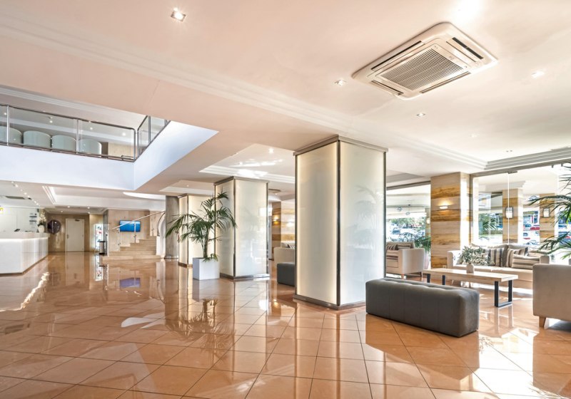 Ausstattung & Service