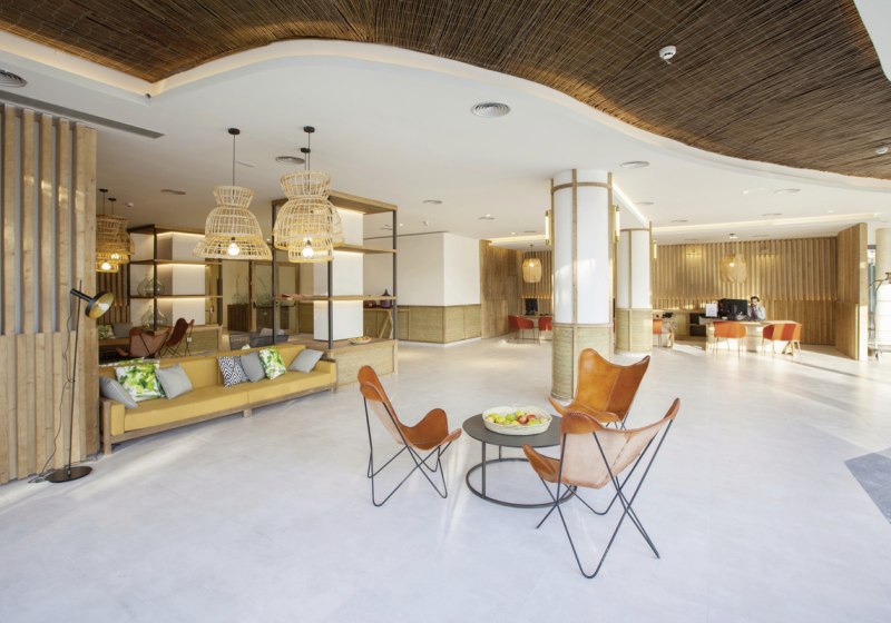 Ausstattung & Service