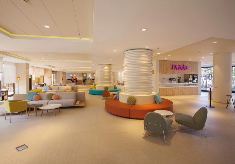 Ausstattung & Service