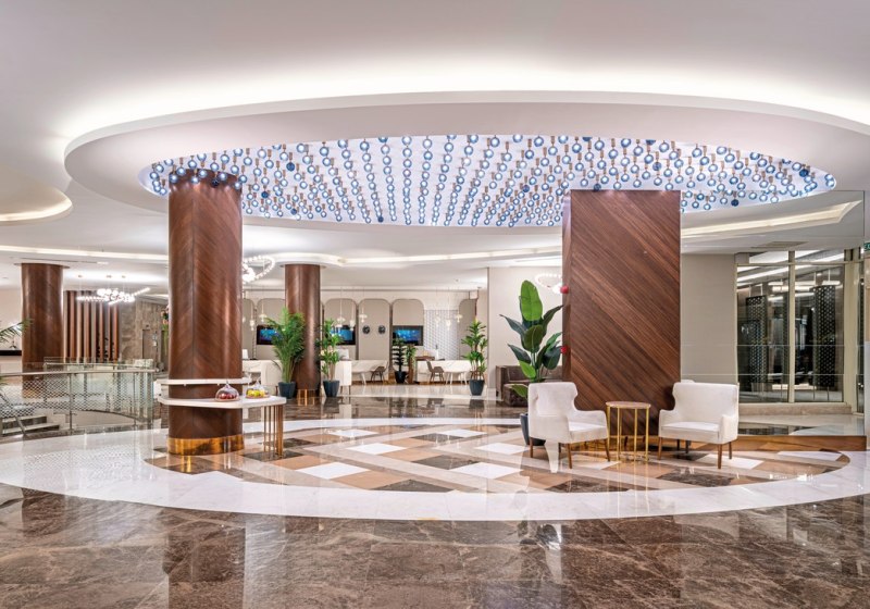 Ausstattung & Service