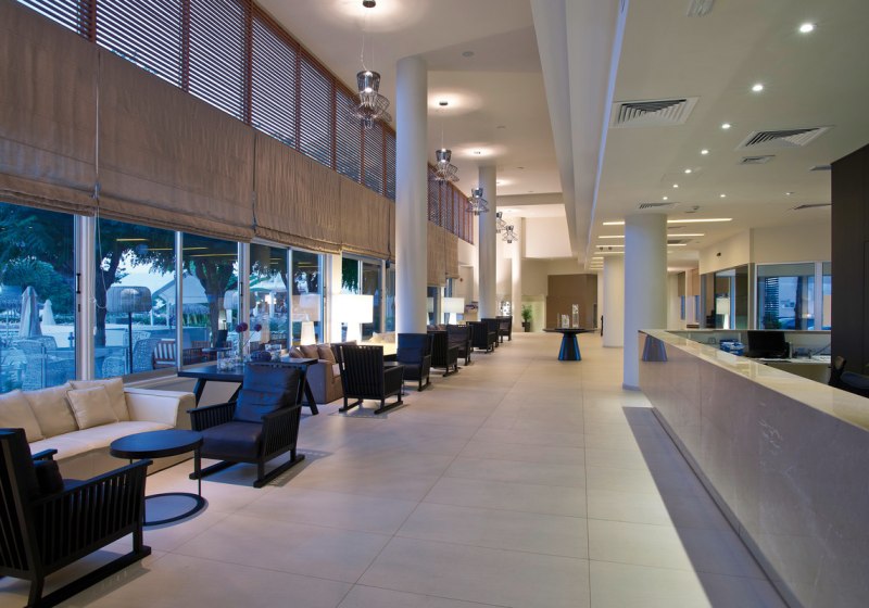 Ausstattung & Service