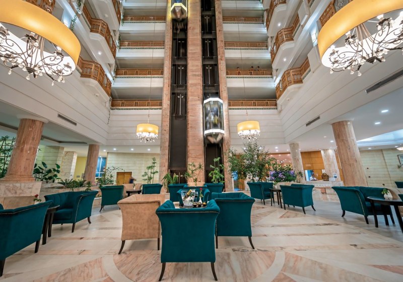 Ausstattung & Service