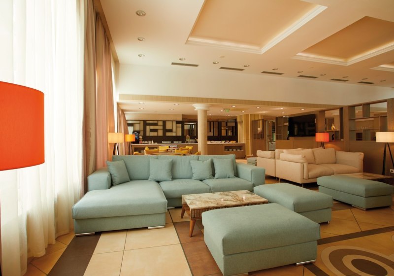 Ausstattung & Service