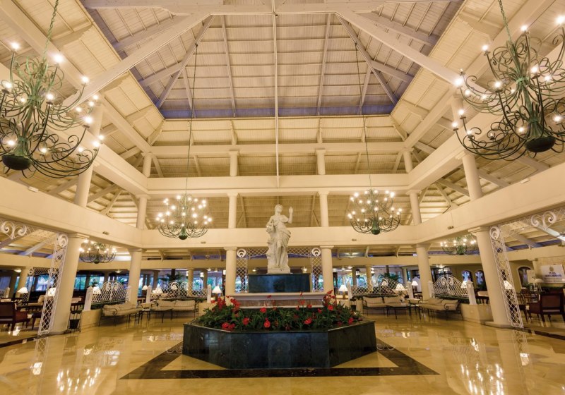 Ausstattung & Service