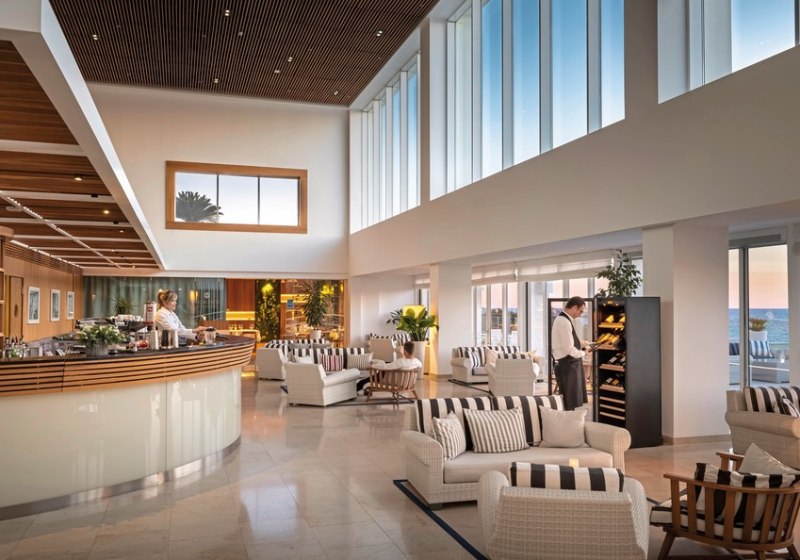 Ausstattung & Service