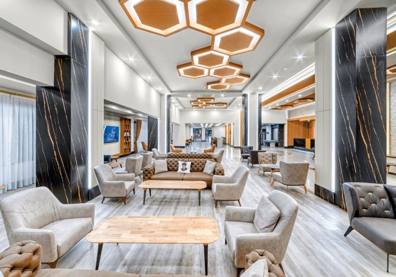 Ausstattung & Service