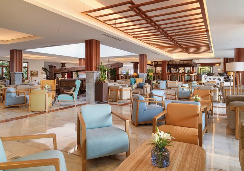 Ausstattung & Service