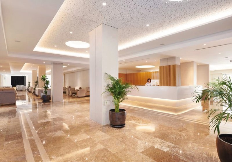 Ausstattung & Service