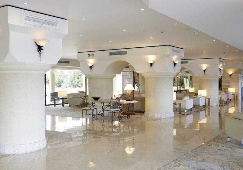 Ausstattung & Service