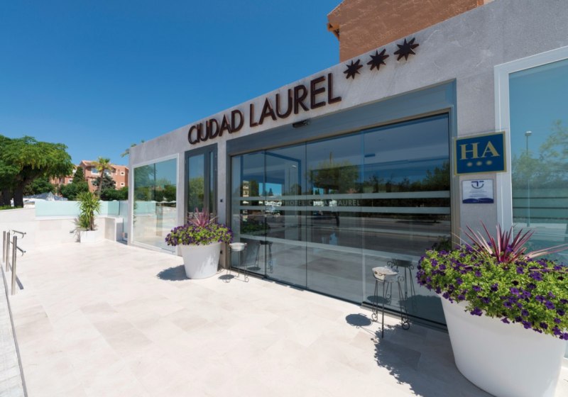 Ausstattung & Service