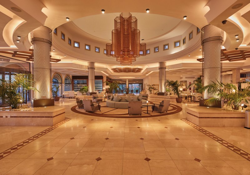 Ausstattung & Service