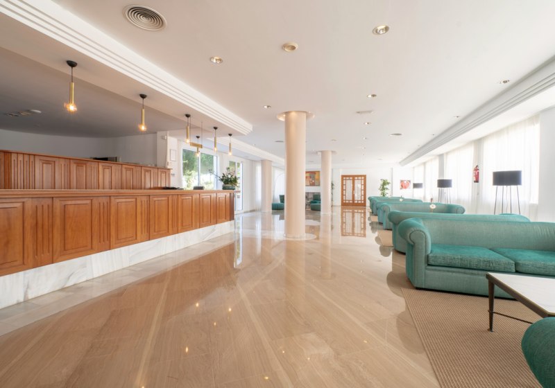 Ausstattung & Service