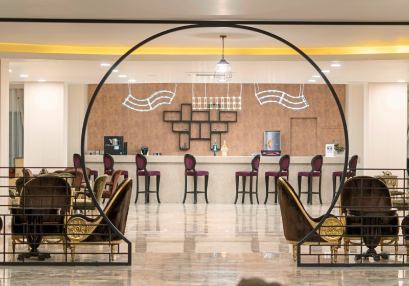 Ausstattung & Service