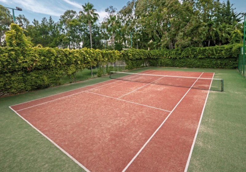 Tennis
