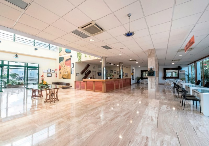 Ausstattung & Service