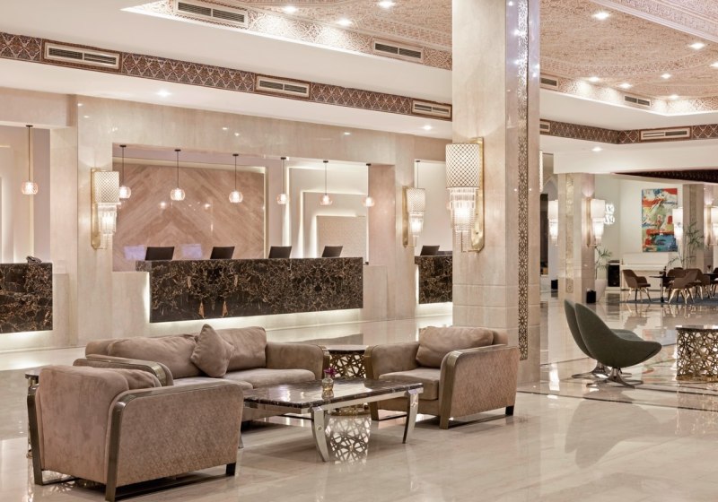 Ausstattung & Service