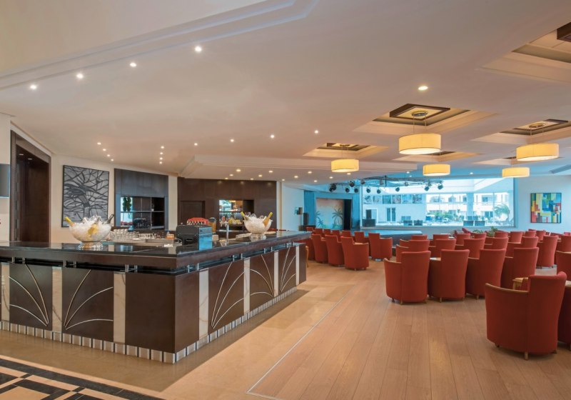 Ausstattung & Service