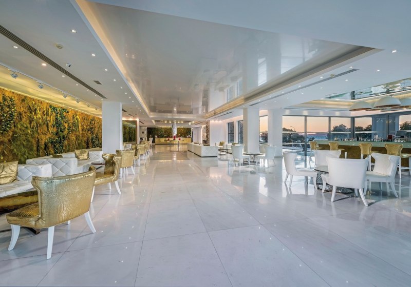 Ausstattung & Service