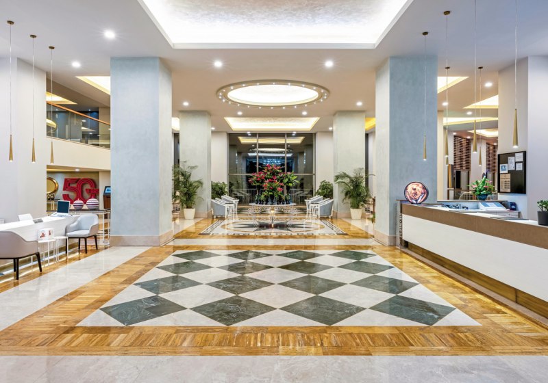 Ausstattung & Service