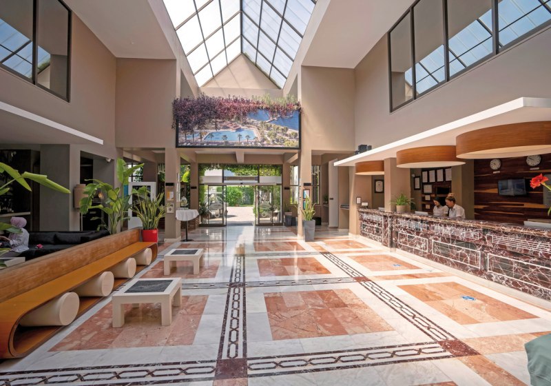 Ausstattung & Service