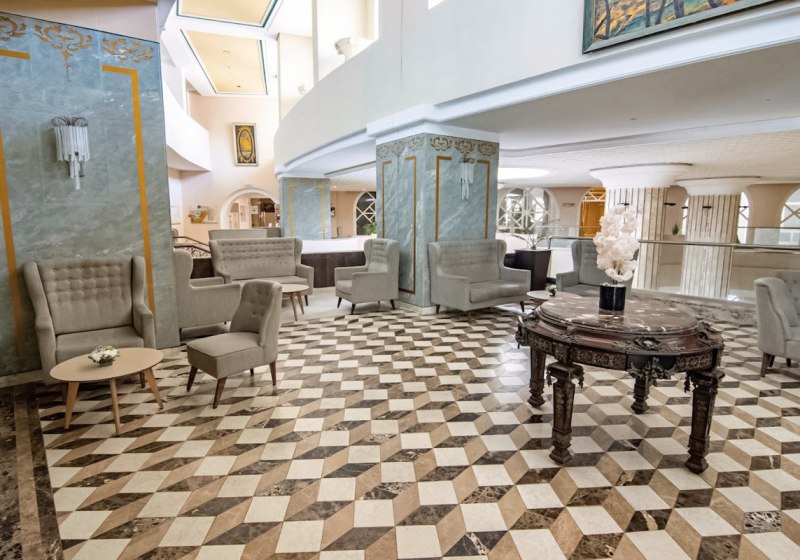 Ausstattung & Service