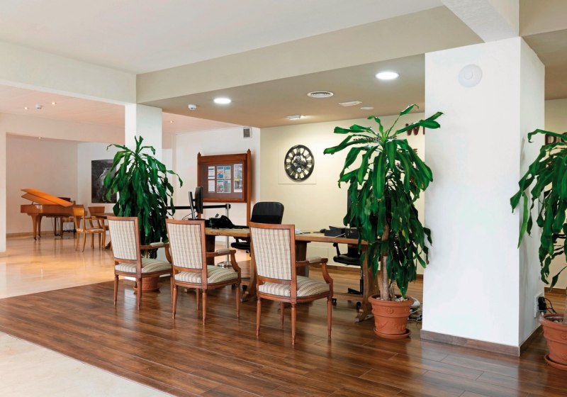 Ausstattung & Service