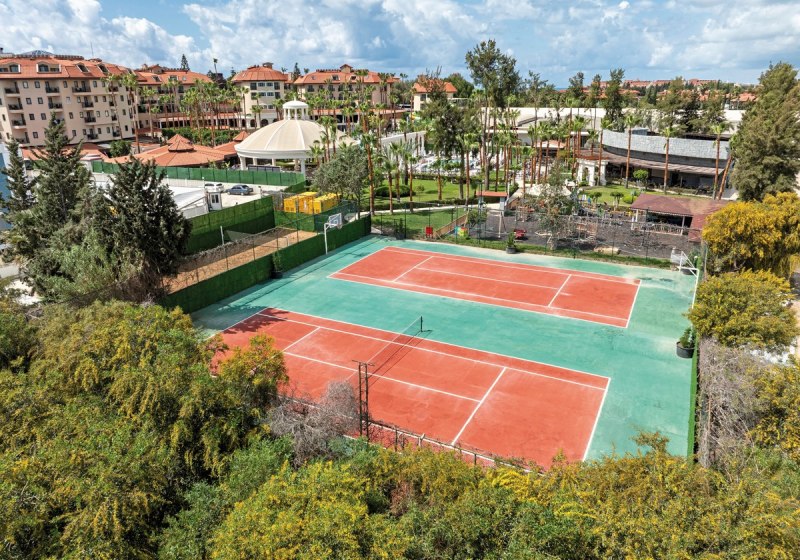 Tennis