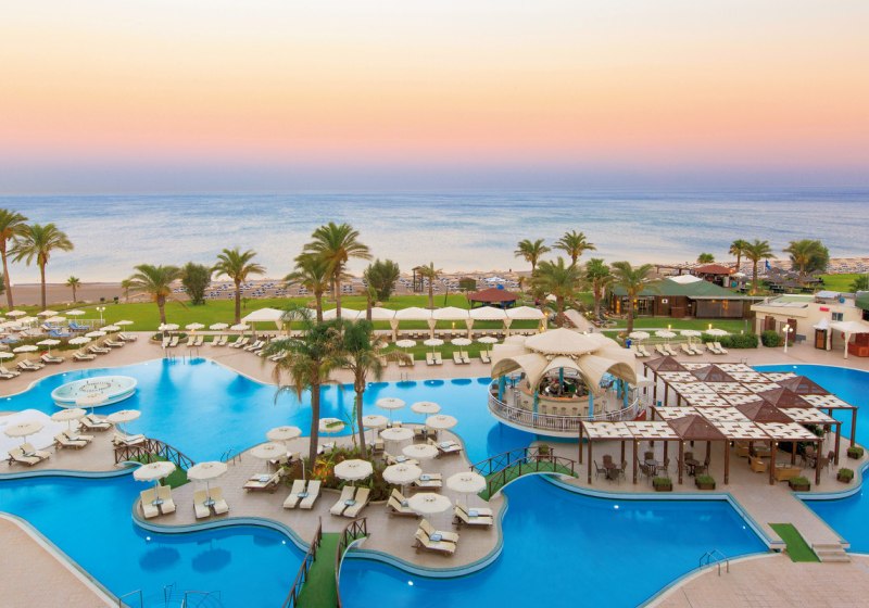 Beispiel: Hotel Außenpool