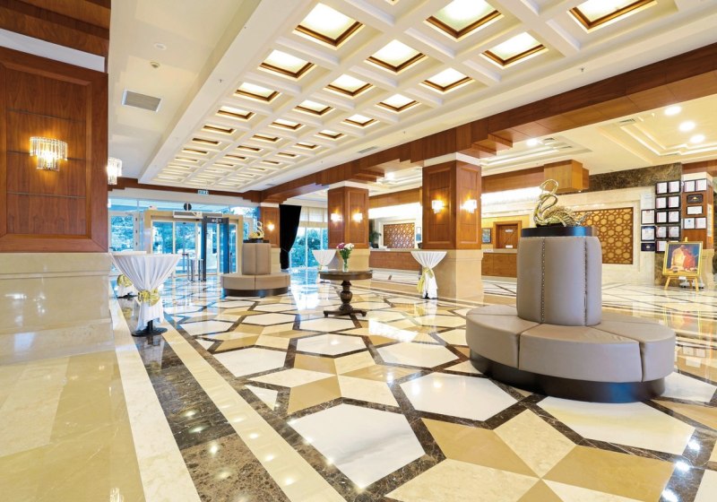 Ausstattung & Service