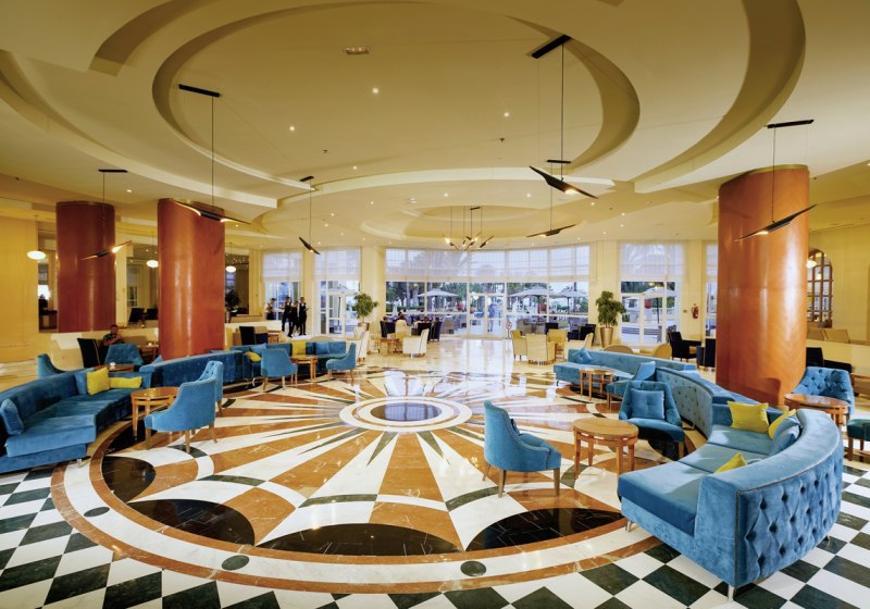 Ausstattung & Service