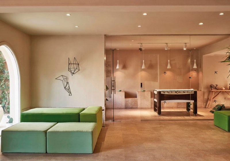 Ausstattung & Service