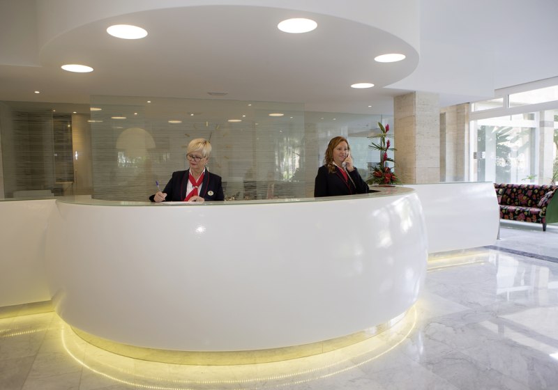 Ausstattung & Service