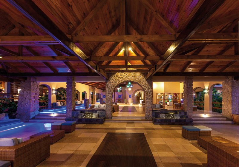 Ausstattung & Service