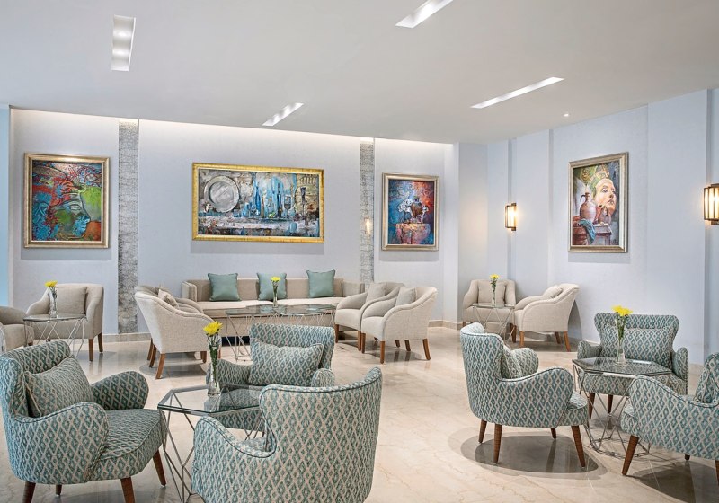 Ausstattung & Service