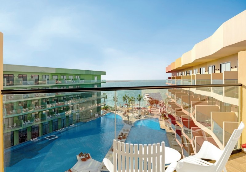 Beispiel: Hotel Außenpool