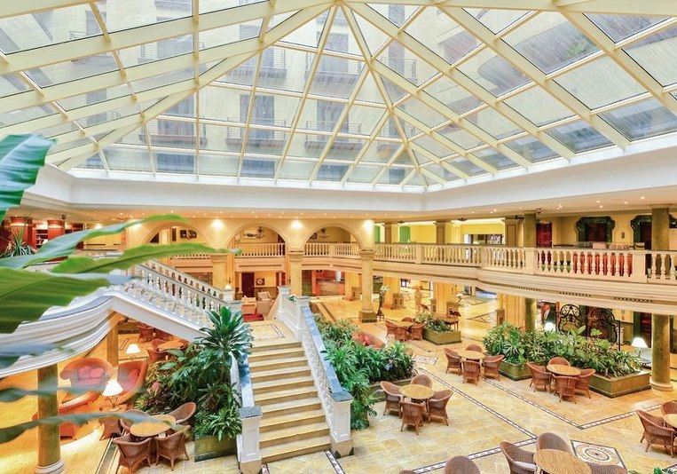 Ausstattung & Service