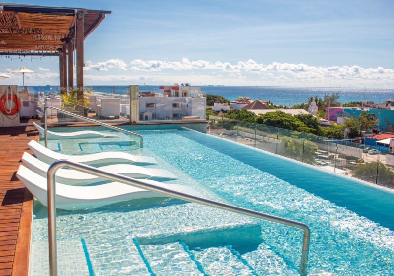 Beispiel: Hotel Außenpool