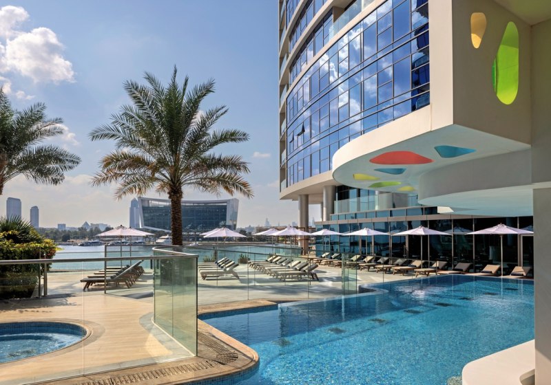 Beispiel: Hotel Außenpool