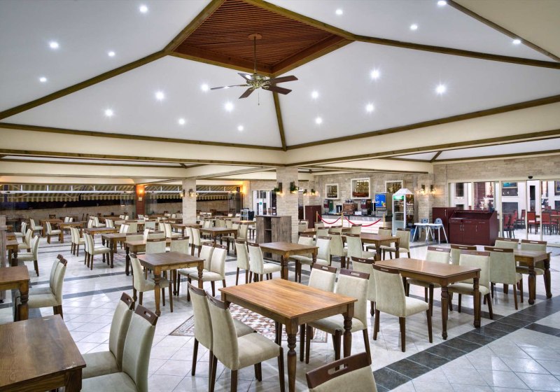 Ausstattung & Service