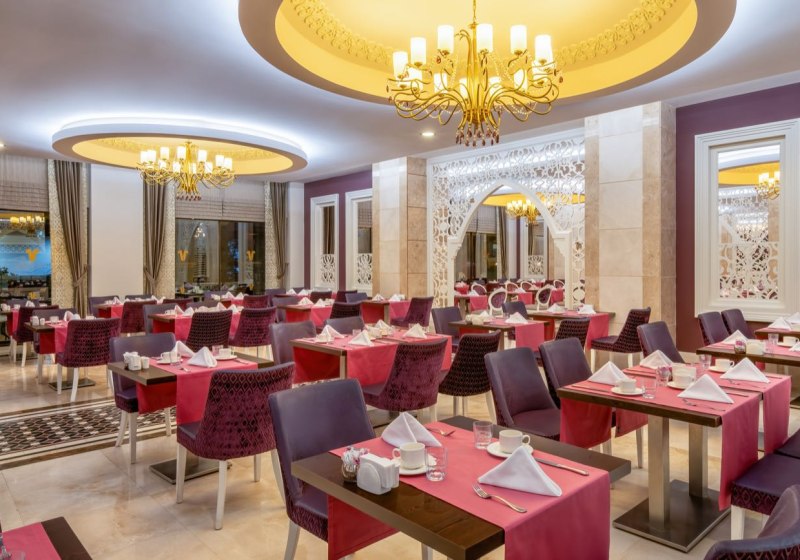 Ausstattung & Service