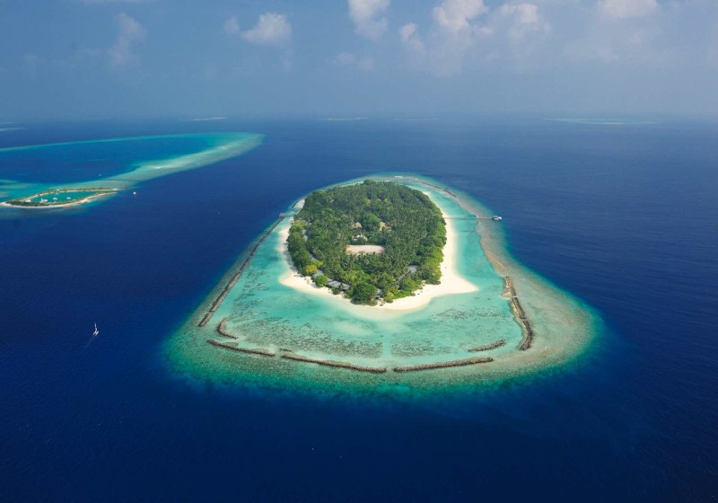 Royal Island Resort