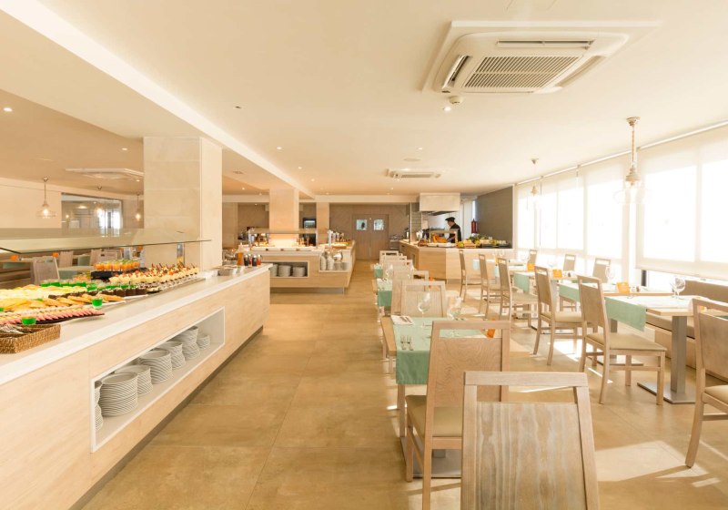 Ausstattung & Service