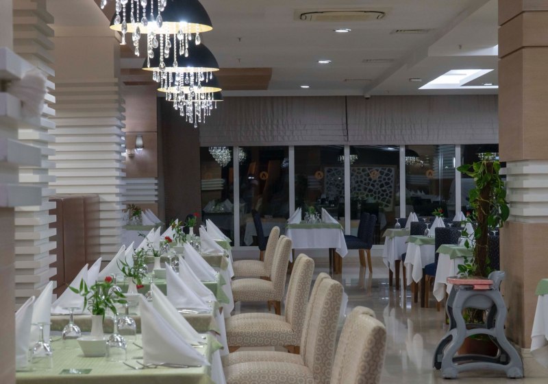 Ausstattung & Service