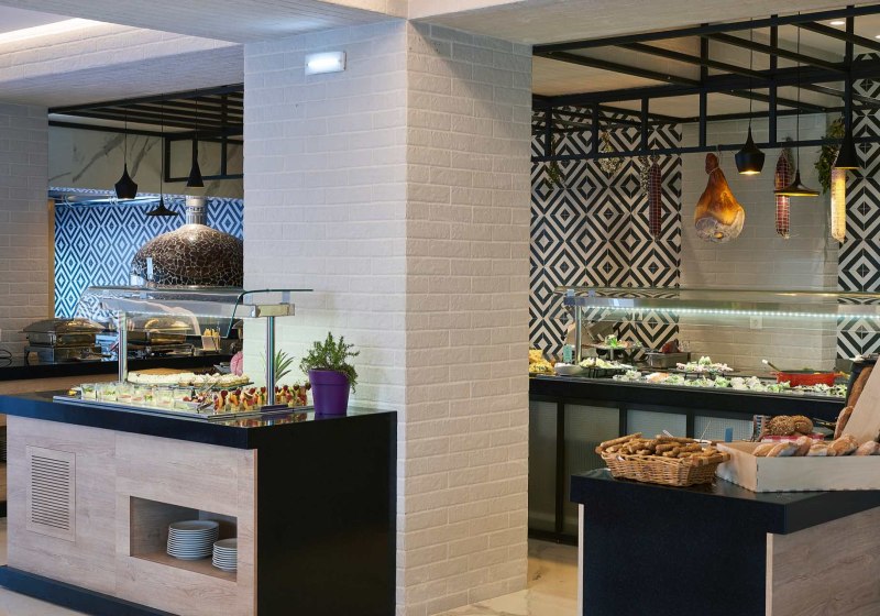 Ausstattung & Service